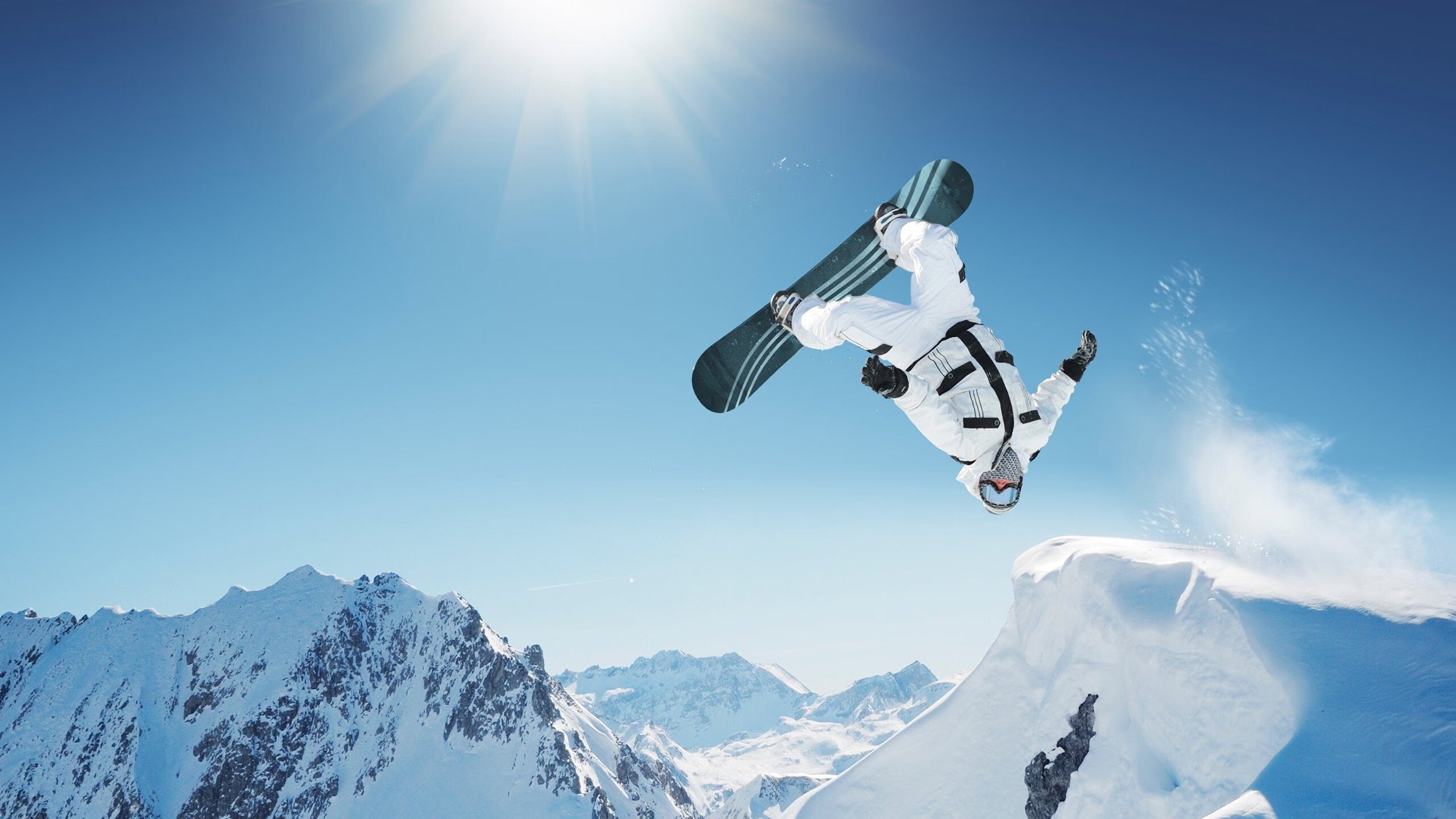 -西亚卡姆重返赛场，表现优异首场状态出色，老鹰观众沸腾！比赛高潮迭起