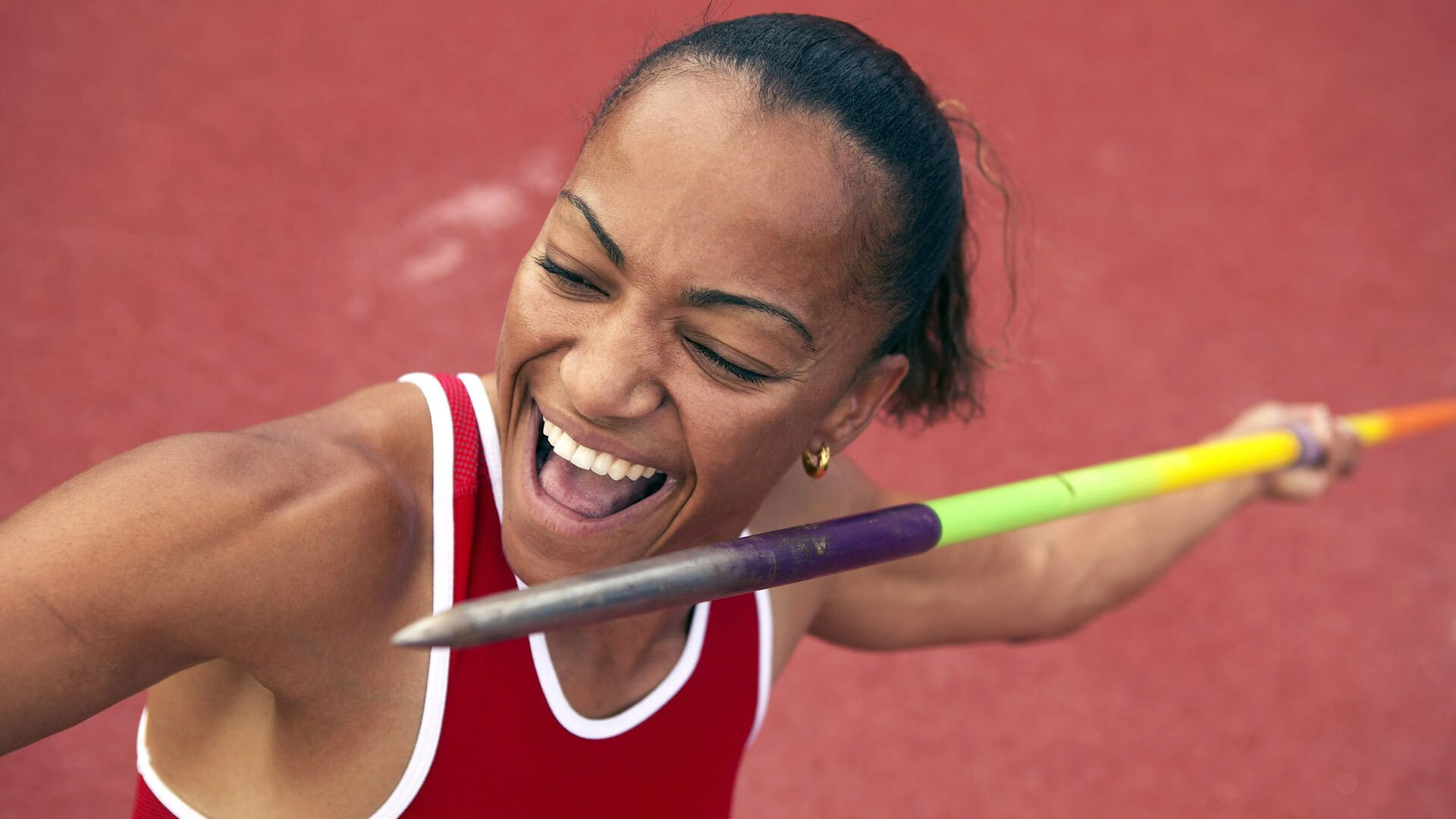 体育综合-田径赛场焦点！俄罗斯队对阵韩国队，关键一战，双方鏖战至最后一刻