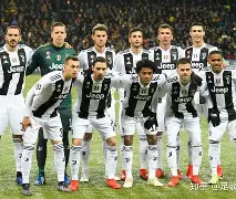 体育综合-瓦林卡对费德勒比赛